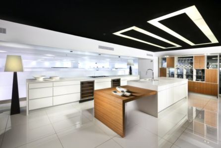 שילוב חומרים, רשת דקור. צילום: יחצ