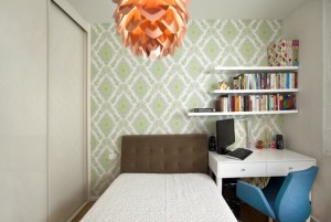חדר מגורים של בת סטודנטית, בדירה בראשון לציון. עיצוב: המשרד גלבוע ירושלמי. צילום: רן ארדה